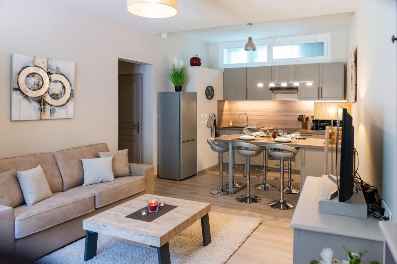Ferienwohnung Les Volets Rouges Cavaillon Exterior foto