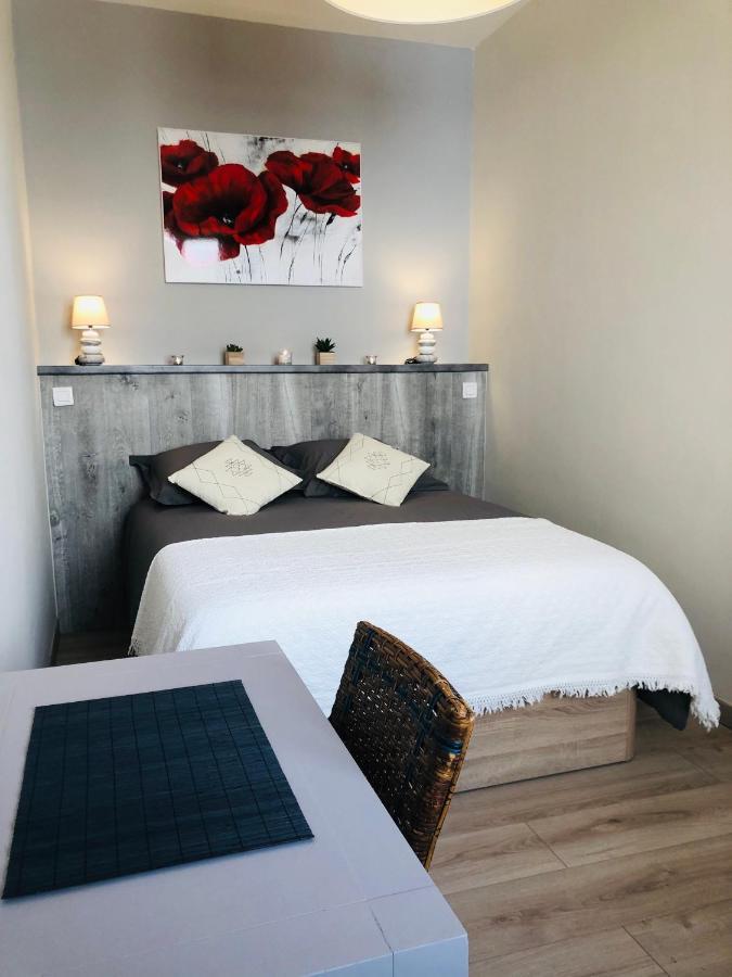 Ferienwohnung Les Volets Rouges Cavaillon Exterior foto